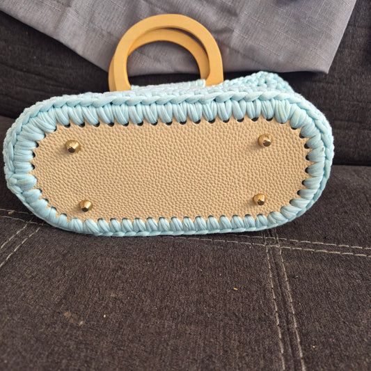 Sky-Stripe Tote | Crocheted with T-Shirt Yarn