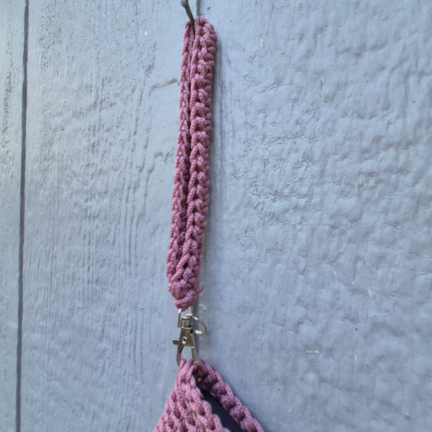 The Macra-Poly Stitch Phone Wristlet – Dusty Rose