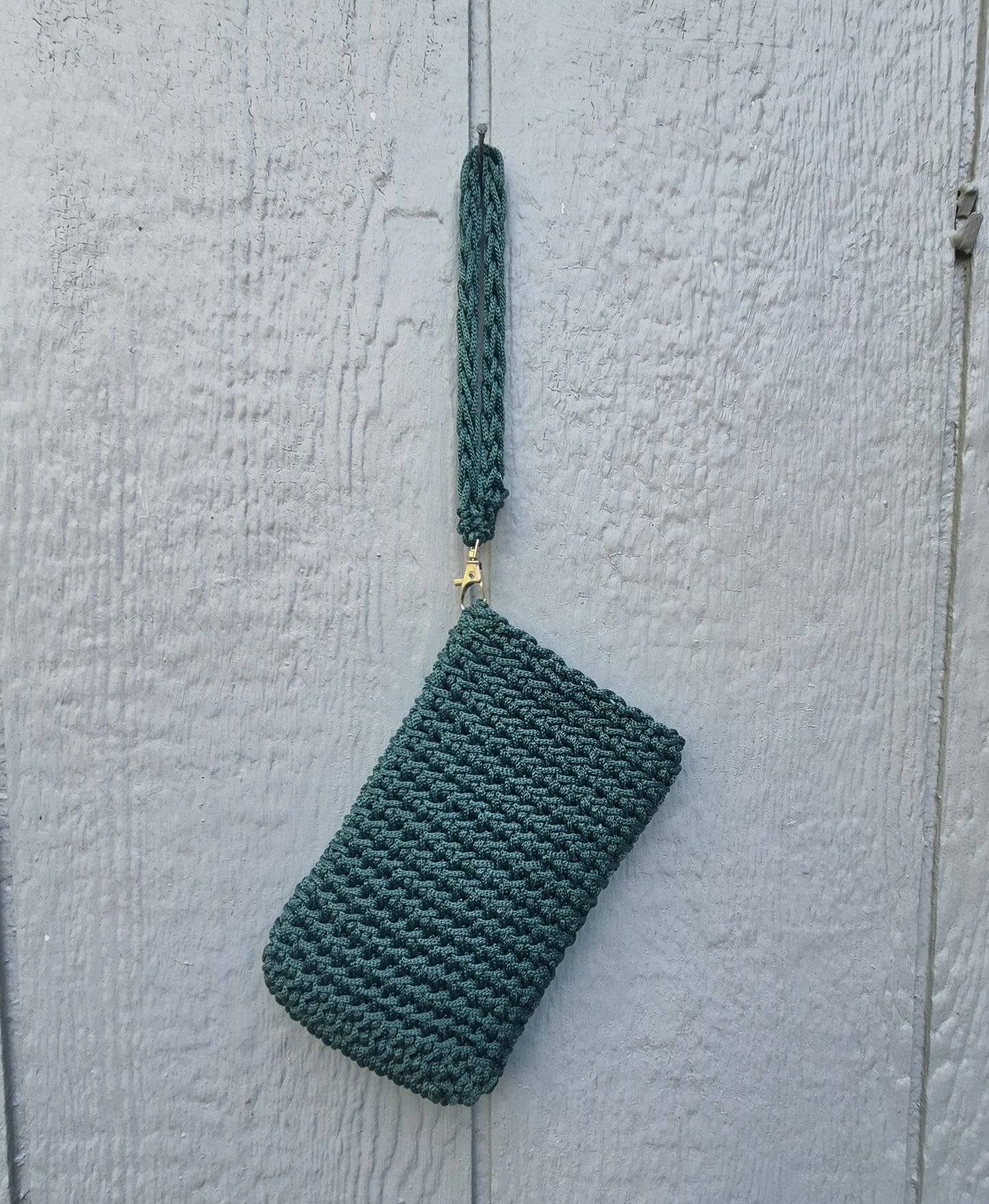 The Macra-Poly Stitch Phone Wristlet – Dusty Rose